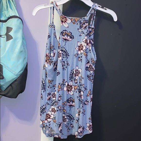two floral tank tops - Picture 4 of 4